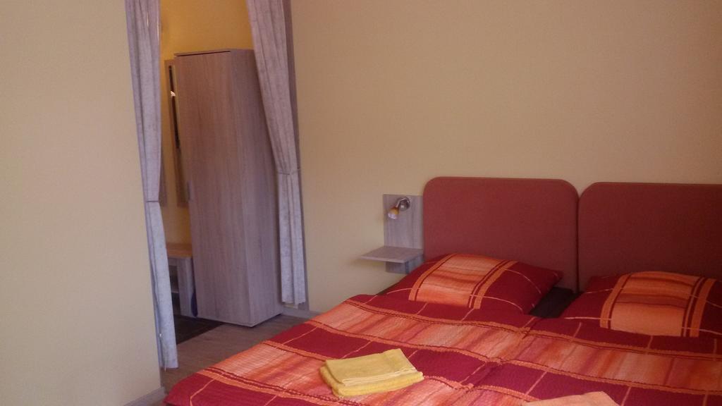 Pension Fuerst Borwin Маркграфенхайде Экстерьер фото